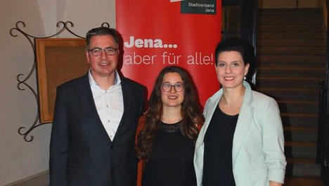Jens Thomas, Lena Saniye Güngör und Elisa Calzolari - die Spitzenkandidaten für die Stadtratswahl
